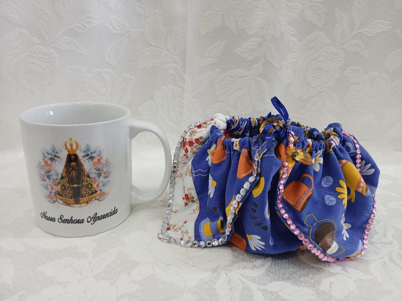 Caneca Nossa Senhora Aparecida com embalagem