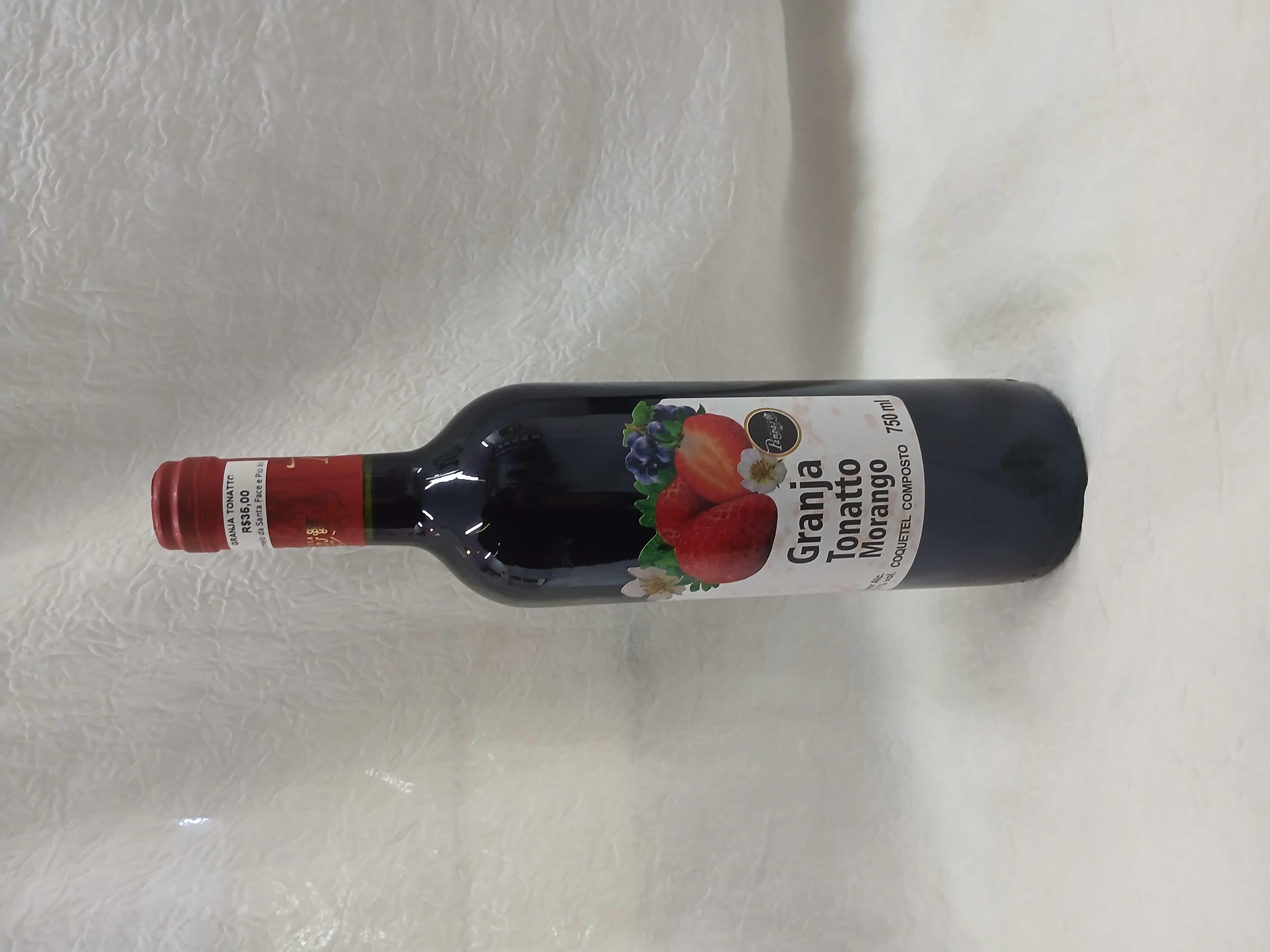 Licor Granja Tonatto sabor morango