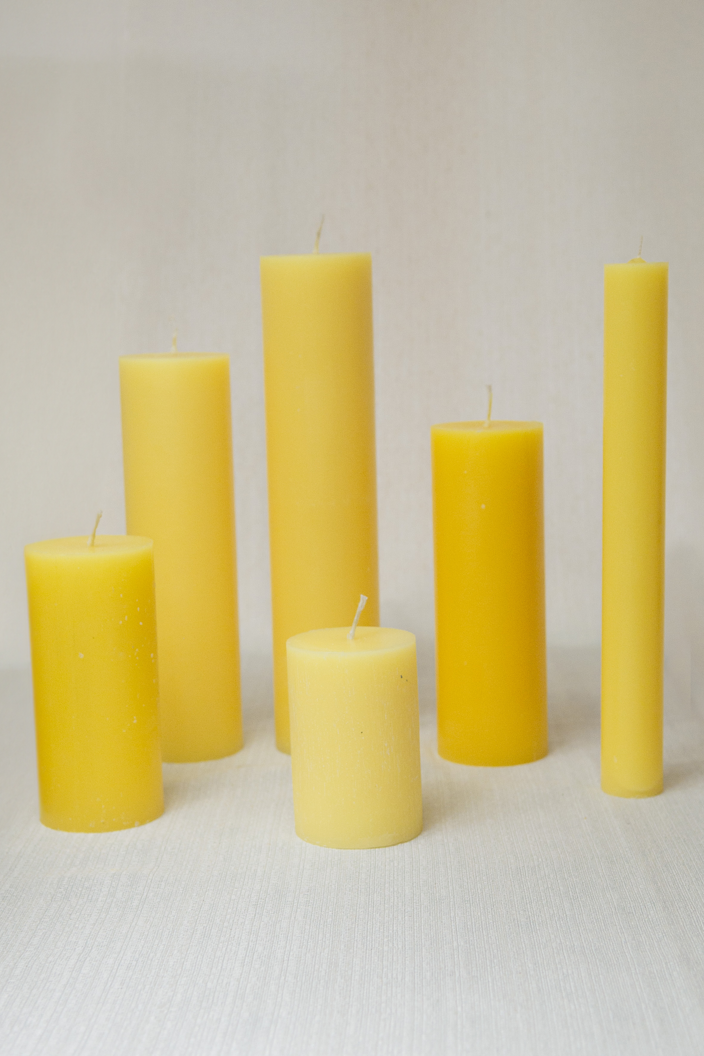 Conjunto de velas amarelas